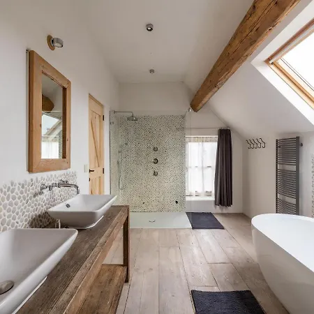 Square Farm In The Beautiful Blossom Region Holiday home Sint-Truiden