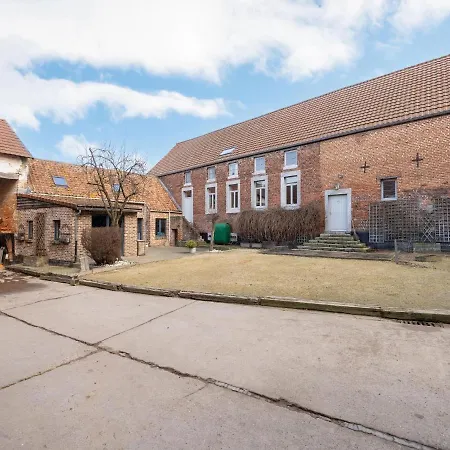 Square Farm In The Beautiful Blossom Region Holiday home Sint-Truiden
