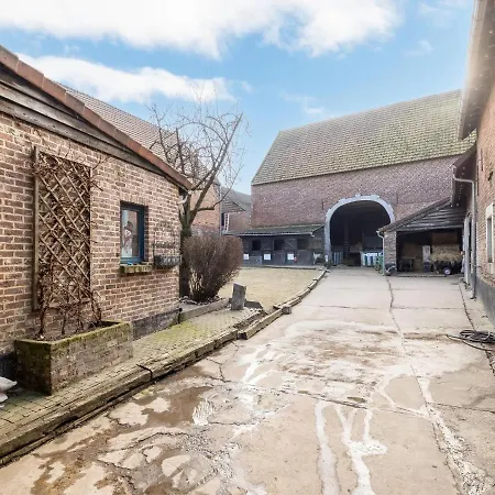 Holiday home Square Farm In The Beautiful Blossom Region Sint-Truiden